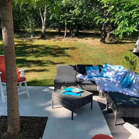 La Maison D'isabel مونْتوبا